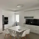 Tatil Evi Torrezinha- Moradia Moderna Em Com Piscina