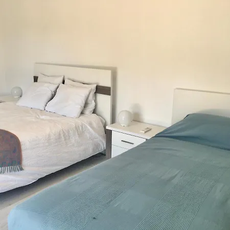 Casa vacanze Torrezinha- Moradia Moderna Em Com Piscina