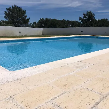 Tatil Evi Torrezinha- Moradia Moderna Em Com Piscina *