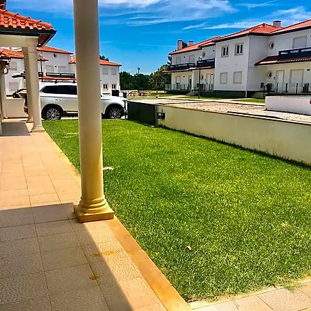 Tatil Evi Torrezinha- Moradia Moderna Em Com Piscina *