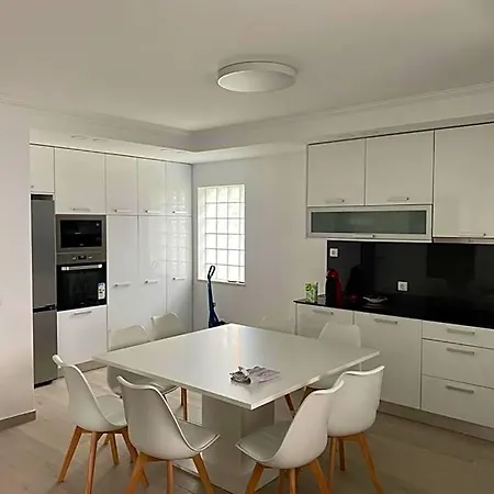 Tatil Evi Torrezinha- Moradia Moderna Em Com Piscina *