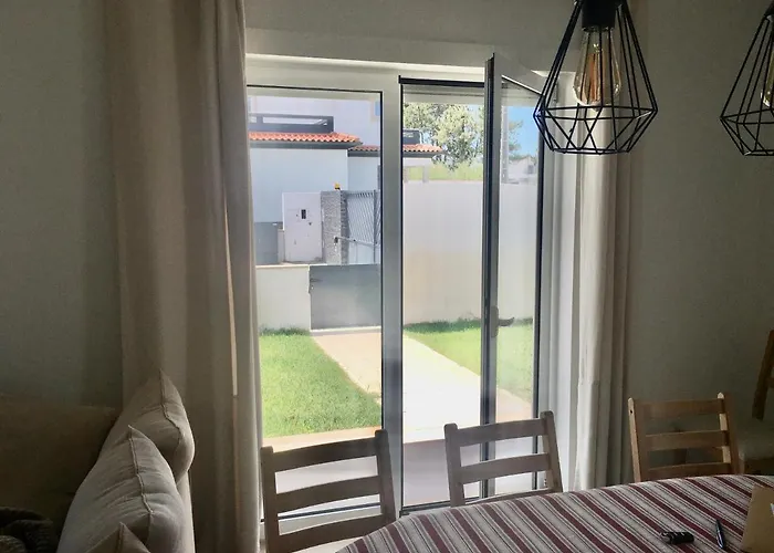 Tatil Evi Torrezinha- Moradia Moderna Em Com Piscina *